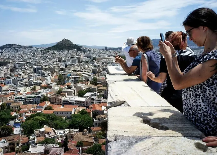 Athens Beauty 5 Minutes From Attractions
